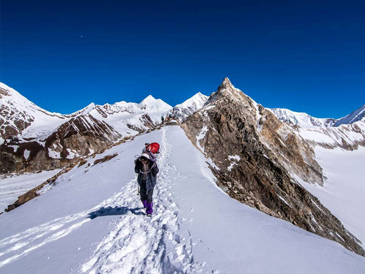 Kalindi Pass – ~200 km